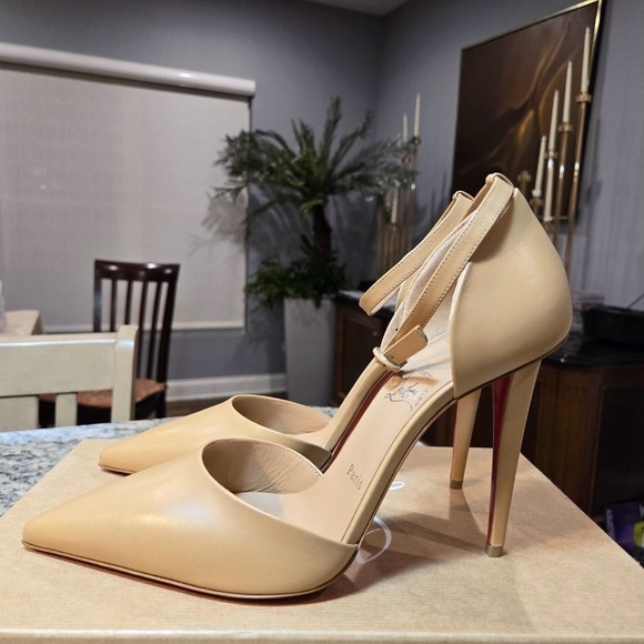 NEW Christian Louboutin Astrida Bridal Pointed Heels Size 40.5 100mm - Picture 9 of 11